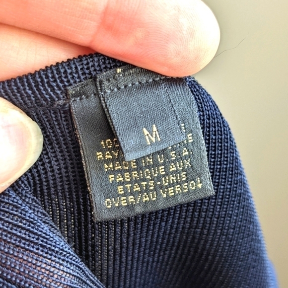 𝅺FINE Knit Navy Blue Short Sleeve Sweater M Striped Top - Picture 3 of 12